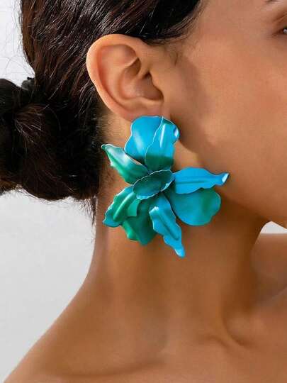 1 Pair Vacation Style Metal Flower Pendant Earrings, Suitable For Women's Daily And Party Outfits, Flower Design Is Random