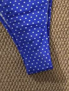 PEPPERMOLLY Bộ bikini chấm bi xanh dương với viền ren trắng, áo tắm hai mảnh buộc dây, đồ bơi dễ thương cho kỳ nghỉ xuân/hè 2023. - Màu xanh lam - Xem 6