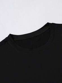 Manfinity Homme Men's Short Sleeve T-Shirt With Crew Neck And Simple Print - Black - View 3