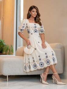 Elegant Embroidered Viscose Midi Dress With Short Sleeves. - Blue and White - View 4