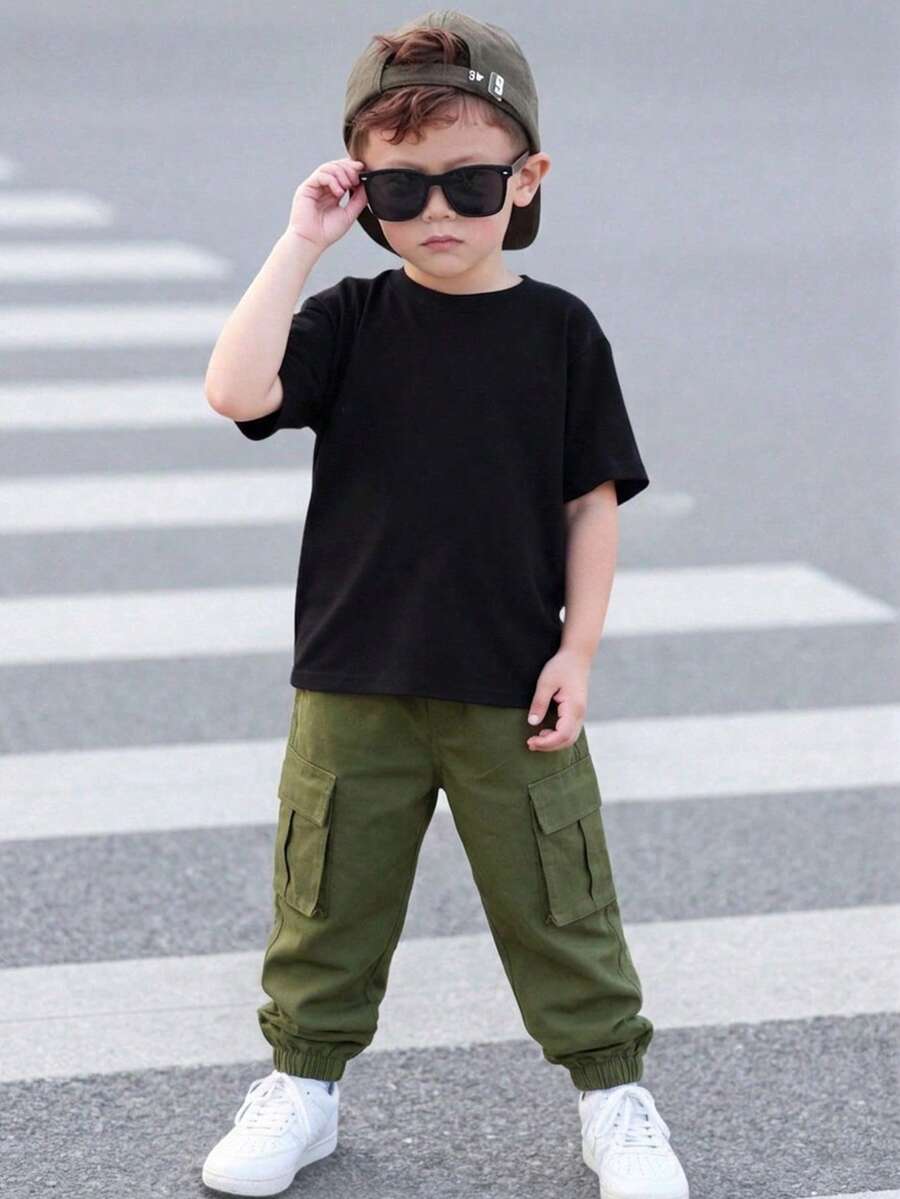 Set de 2 piezas Camiseta de manga corta de unicolor y pantalón cargo de múltiples bolsillos para niños pequeños de 4 a 7 años, para primavera/verano/otoño - Multicolor - Ver 1