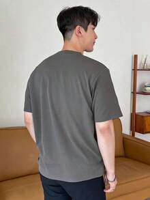 Men's Solid Color Crew Neck T-Shirt - Burgundy - View 10