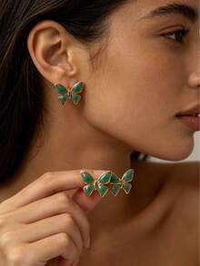 1 Pair Vintage Green Butterfly Stainless Steel Stud Earrings, Hypoallergenic Waterproof Gold-Plated Earrings, Suitable For Daily Wear, Dates, Parties, Work, School, Anniversary, Graduation, Casual Weekends, Bridesmaids, Best Friend Gatherings, Island Vacation, Summer Music Festival, Street Party, Outfit Eye-Catching Jewelry - Multicolor - View 1
