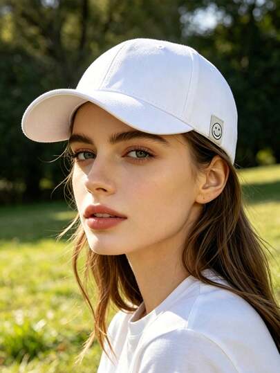 1 pieza Gorra de béisbol con sonrisa para mujer, diseño clásico de gorra de béisbol, gorra de béisbol de unicolor y elegante, adecuada para uso casual, esencial de verano, sombrero para vacaciones en la playa