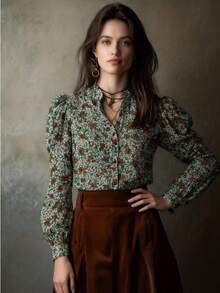 Blus Elegan Bergaya Retro Motif Bunga Kecil dengan Kancing Depan dan Lengan Kelopak untuk Liburan - Hijau - View 4