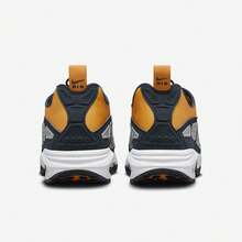 Nike 耐克官方正品女款时尚缓震回弹跑步鞋 HJ8080-700 - 彩色 - 查看 4