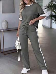 Conjunto de 2 piezas para mujer de primavera/verano, top de manga corta de cuello redondo y contraste de color casual y versátil, y pantalones rectos de cintura alta con cordón - Gris oscuro 85 - Ver 3