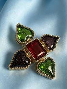 Vintage European And American Retro Style Classic Four-Leaf Clover Original Design Niche Versatile Minimalist Elegant Luxury High-End Fashion Brooch Jewelry. This Is A High-End Gift Item, As Well As A Versatile Accessory That Can Be Worn With Various Outfits For Daily, Party, And Banquet Occasions. - Multicolor - View 3