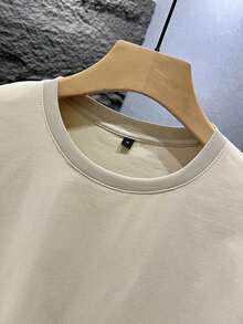 1 Piece Men's Graphic Print T-Shirt, Summer Beachwear, Loose Fit Short Sleeve T-Shirt. This Men's T-Shirt Has A Casual, Vacation-Style Design, Perfect For Beach Getaways As Well As Everyday Wear. - 米色 - 查看 6