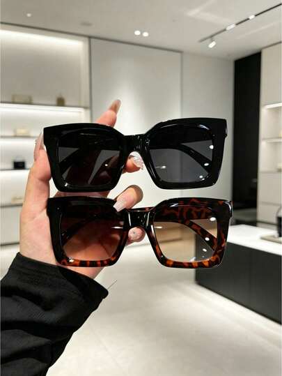 2 piezas de gafas de moda cuadradas de mujer con estampado de leopardo y negro, hechas de material de PC de alta gama, estilo de moda Y2K, gafas de moda para mujer, opción de temporada, verano, gafas de moda, adecuadas para combinar con viajes, fiestas en la playa, estilo callejero, selfies, un elemento esencial para las vacaciones.