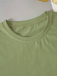 Women's Short-Sleeved Top With 'PARIS JE T'AIME' Flag Print, Round Neck, Machine Washable, Comfortable, Soft And Breathable, Ideal For Spring, Summer And Autumn. Loose, Casual, Elegant, Perfect For Everyday Wear And Available In Sizes S-XXL - 綠色軍隊 - 查看 3