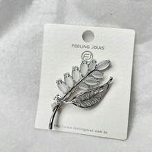 Broche Formato de Espinhos Banhado A Ouro - Prata - Visão 1