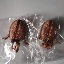 可爱的咖啡杯和咖啡豆造型可移动摆件 - PLA材质桌面装饰，现代设计，是咖啡角装饰的理想之选，也是送给咖啡爱好者的趣味礼物，适合家居和办公室装饰，也可作为可爱的书架装饰，是可收藏的可移动摆件。 - 多色 - 查看 8