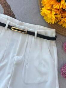 Women's Tailored High-Waisted Shorts + Belt With Gold Buckle - 白色 - 查看 4