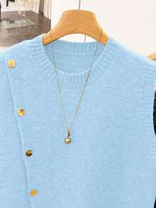 1 pieza Chaleco sin mangas de punto de unicolor con cuello redondo corto, diseño asimétrico con botones, accesorio de moda, chaleco versátil de punto para el verano - Celeste - Ver 4