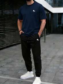 2pcs/Set Men's Fashion Minimalist Knight Graphic Short Sleeve T-Shirt And Pants Set, Suitable For Street, Outdoor, And Daily Wear - Navy Blue - View 1