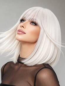XOUJE 12-Zoll rein weiße Bob Perücke für Frauen mit realistischer Kopfhaut, glatte, hitzebeständige Faser, gerades kurzes Haar mit geraden Pony, einfach zu tragen, perfekt für Partys, Anime-Cosplay und Halloween, schmeichelhaft für helle Haut - Weiss - Übersicht 5