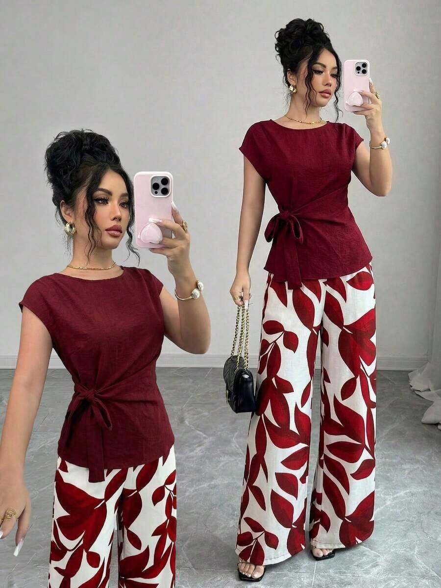 Blusa azul plisada con lazo ajustable en la cintura y pantalones anchos de tiro alto con bolsillos, conjunto elegante y casual para la oficina - Burdeos - Ver 1
