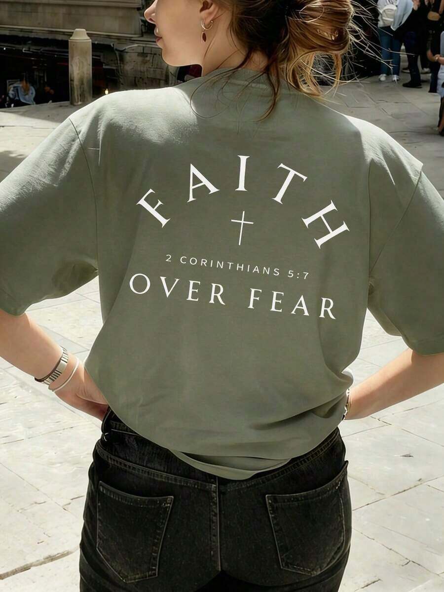 Women's "Faith Over Fear" T-Shirt With Bible Verse, Regular Fit, Christian Inspirational Graphic T-Shirt, Comfortable, Casual Short Sleeve 2026, Round Neck, Faith Clothing For Summer - 綠色 - 查看 1