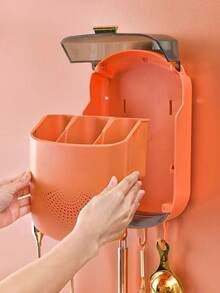 Soporte de pared para palillos, organizador de cocina duradero con tapa antipolvo y orificio de drenaje, estante colgante de almacenamiento fácil de limpiar - Ver 10