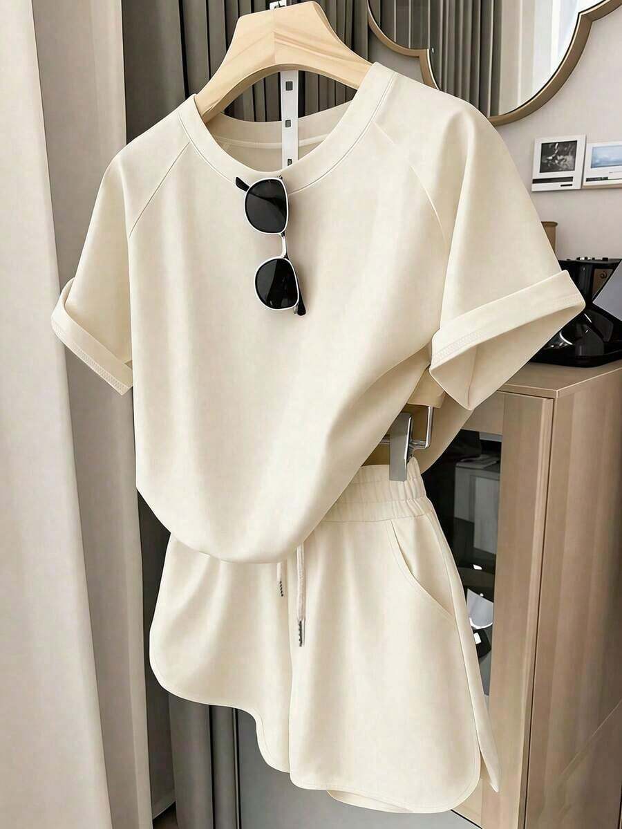 Conjunto de camiseta y pantalones cortos para mujer, color amarillo sólido, uso casual de verano, diseño gráfico, elegante, versátil, diario, al aire libre, compras, viajes - Multicolor 4 - Ver 1