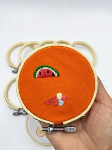 10 piezas Juego de aros de bordado de bambú, aros de punto de cruz ajustables mini de 3.54 pulgadas, círculos de bordado de bambú suaves, adecuados para manualidades finas a pequeña escala, costura, decoración colgante, posavasos, sachets, etc. para principiantes y aficionados - aro de bordar - Ver 5