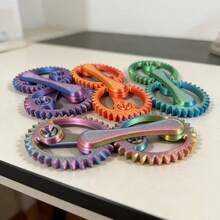 1pc (Random Color) Smooth Rotating 3D Printed Decompression Gear, A Small Desktop Decompression Gadget, Adult Stress Relief Toy, Mechanical Bite Stress Relief Toy, Office Stress Relief Toy, Creative Desktop Novelty Decor, Decompression Gadget - Multicolor - View 2