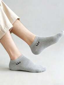 1/15/30 Pairs Unisex Solid Color Boat Socks, Invisible Socks, Minimalist Breathable Soft Comfortable Fashion, Sweat-Absorbing Moisture-Wicking, Suitable For Daily Outings, Couple Socks, All Seasons - Multicolor - View 3