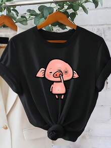 Women's T-Shirt With A Fun Piglet Looking At Its Nose Print | Fun Cartoon Style, Crew Neck, And Short Sleeves | Cute And Casual Top That Catches The Eye | Resort Style Clothing For Spring/Summer 2026 | Stylish Women's Retro-Style Clothing For Parties And Everyday Wear - Unisex Short-Sleeved, Crew Neck, Loose-Fitting Cotton T-Shirt With A Vintage Urban Style - 黑色 - 查看 12