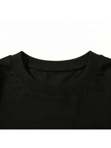 Camiseta de manga corta estampada por ambos lados, camiseta negra con retrato artístico masculino, grafiti, salpicaduras de pintura verde, estética gráfica, ropa urbana estilo hip hop, boceto creativo de rostro en estilo pop art, ropa casual para uso diario, atuendo para conciertos, moda de verano. - Negro - Ver 4