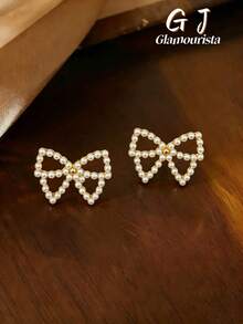 1 Pair Cute & Fashionable Hollow Butterfly Faux Pearl Stud Earrings, Versatile For Women To Wear Daily, Festivals, And Commuting - Bow - View 7
