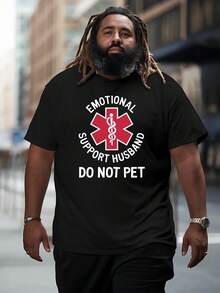 Camiseta de manga corta oversized con estampados de moda americana "Hombre de apoyo emocional, no toques", diseñada para hombres de talla grande, perfecta para primavera y verano con cuello redondo casual y tejido transpirable, talla grande - Negro - Ver 1