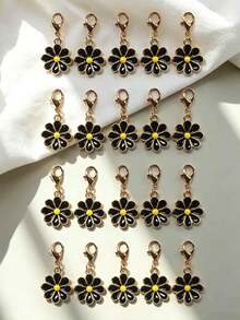 10pcs/Set Mini Daisy Flower With Lobster Clasp Keychain, Y2K Floral Bag Accessories Set, Car Decor, Backpack Pendant, Suitable For School, Cute Goth Style - Black Eight - View 4