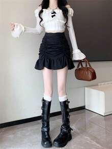 A Pure And Charming Slim-Fit Dress For Slightly Curvier Girls. A New Summer Design, A Short-Sleeved T-Shirt Dress With A Drawstring. - Black - View 3