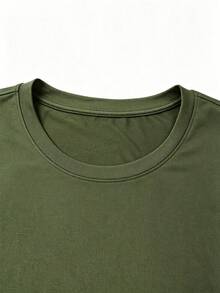 Camiseta Casual de Manga Curta com Gola Redonda e Estampa Gráfica Simples, Plus Size para Homens, Fácil de Combinar, Ótimo Presente para Amigos - Verde Militar - Visão 7