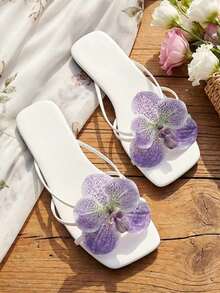 planare Dép xăng đan nữ thời trang mới, có quai đính hoa, thiết kế hở mũi, thoải mái và nhẹ nhàng cho mùa hè, thích hợp mang trong nhà hoặc ngoài trời. Dép xăng đan đế bằng màu trắng kết hợp với dép lê hoa tím dành cho nữ, dép xăng đan nữ thanh lịch, dép xăng đan nữ, dép xăng đan đế bằng, dép xăng đan dễ thương, giày đế bằng màu trắng, dép xăng đan mùa hè, dép xăng đan đi biển cho nữ, giày nữ thoải mái, dép xăng đan nghỉ mát cho nữ, giày dễ thương. - Hoa màu trắng và tím - Xem 9