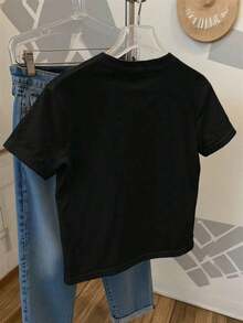 1 Piece Of Women's T-Shirt, Fashionable Cool Casual Crew Neck T-Shirt With Printed Letters, Women's Sweater Clothing For All Seasons (Spring, Summer, Autumn, Winter), Suitable For Sports/Beach/Street/Party, As A Gift For Him/Her, Friends - 180g And 100% Cotton (S-3XL, Local Shipping) - 黑色背景上的花朵 - 查看 3
