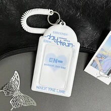 1个简约夏季蓝色 EN-HYPEN 小卡套，K-Pop En Day Dream 卡套，韩系ins风PU材质照片收纳包，3-3.5英寸适用，可收纳追星小卡、学生卡、餐卡、公交卡、包包挂件、课堂收纳展示卡 - 卡套 - 查看 9