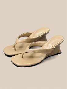 Sandal Wedges Ujung Persegi Elegan Prancis Terbaru 2026, Sandal Jepit Hak Tinggi Perak untuk Musim Panas, Sandal Jepit - Berwarna merah muda - View 10