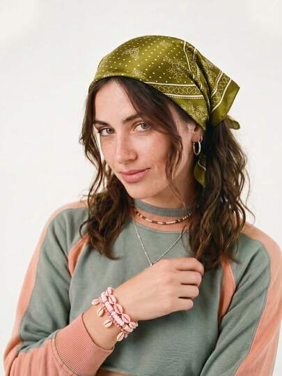 1pc Elegant Floral Print 70cm Square Scarf, Suitable For Casual And Street Wear, Fashion Bandana, Headband, Headwrap, Outdoor Sun Protection Accessory To Decorate Your Look