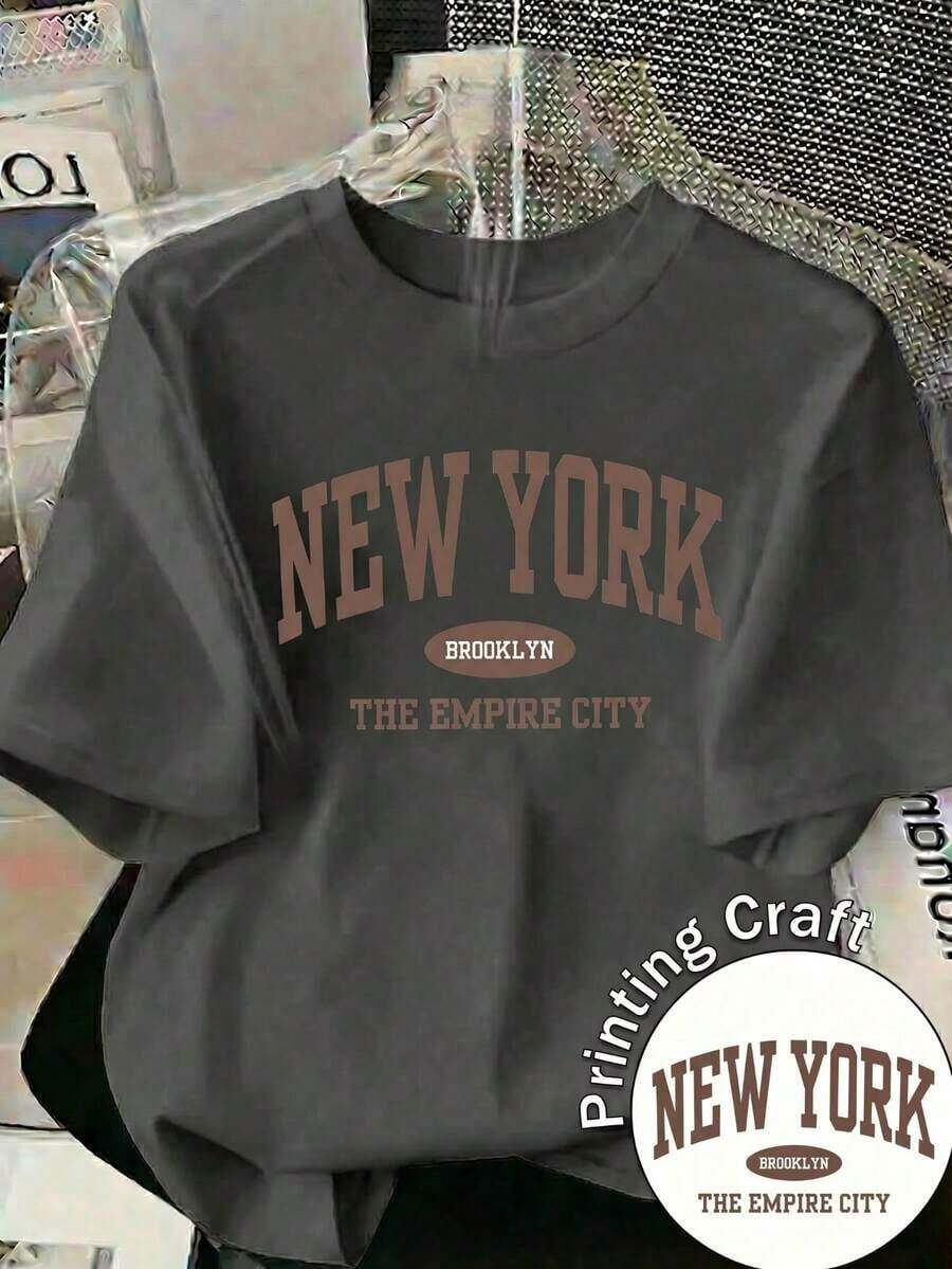 Nueva camiseta de manga corta con cuello redondo para mujeres, diseño primavera-verano, con impresión sencilla de las letras NEY YORK y combinación perfecta, transpirable y absorbe la sudor. Envío directo desde nuestro almacén local, modelo para parejas, ideal para llevar en pareja. - Gris Oscuro - Ver 1