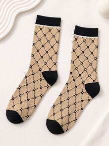 ZHIYITANG 1 Pair Men's Retro Letter Pattern Crew Socks, Fashionable Streetwear Style, Breathable Comfortable Soft Moisture-Wicking Socks For Spring, Summer, Autumn, Suitable For Daily Wear, Sports, Casual - Multicolor - View 4