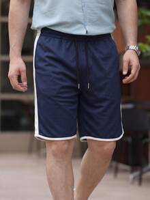 男士海军蓝侧条纹针织运动短裤，透气抽绳，美式复古篮球风宽松直筒及膝裤，夏季休闲运动短裤 - 藏蓝色 - 查看 1
