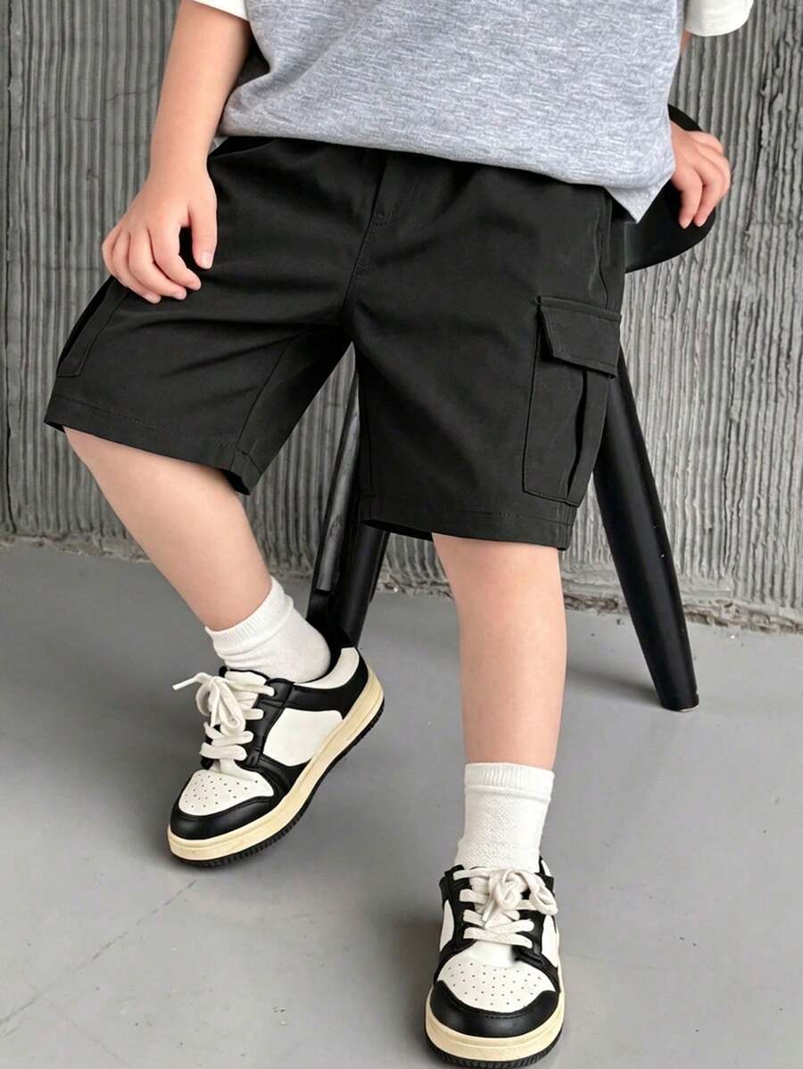 1 chiếc quần short cargo bằng polyester màu trơn, kiểu dáng thường ngày, có túi, dành cho bé trai 4-7 tuổi, thích hợp cho mùa xuân/hè/thu. - màu đen - Xem 1