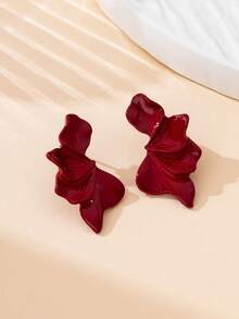 1 Pair Elegant Wine Red Textured Floral Half-Ear Design Earrings, Suitable For Women's Travel, Dating, Daily Wear - Burgundy - View 4