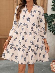 Vestido de mujer con estampado floral, cuello con muesca y mangas acampanadas, adecuado para vacaciones de primavera/verano - Azul y blanco - Ver 3