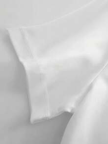 Camiseta de Manga Corta para Mujer Inspirada en , Estampado de Acción de Espadachines, Edición Limitada de Ropa de Película de Culto - Blanco - Ver 5