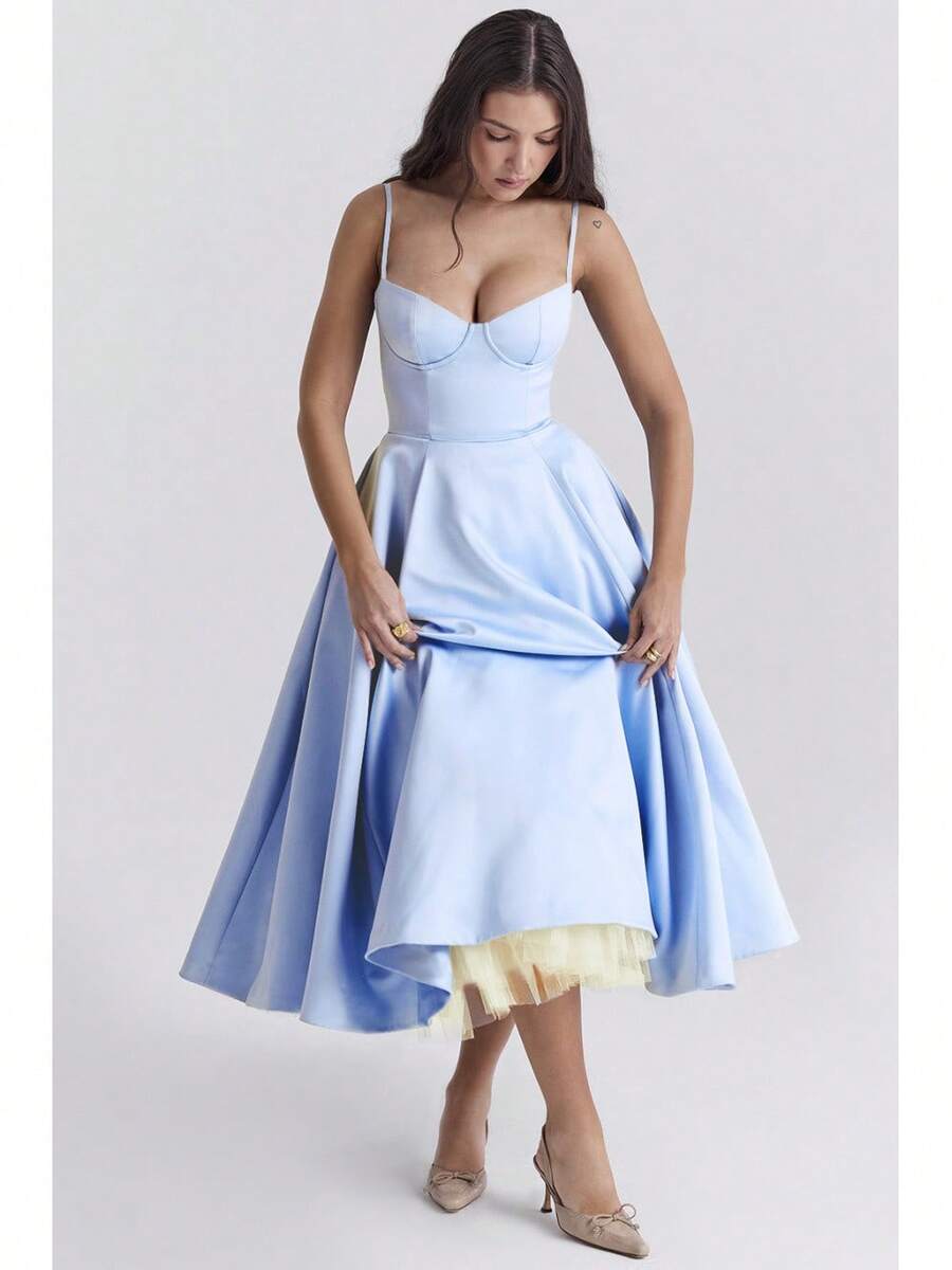 Vestido midi de satén con escote de corazón, vestido de graduación con tirantes finos y vuelo con bolsillos para bodas y eventos formales - azul claro - Ver 1