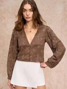 Blusa de manga larga con cuello en V y bordado floral, adecuada para salidas casuales, blusas de manga larga - Café integral - Ver 3