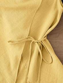 Nuevo diseño asimétrico de verano, cuello acampanado, dobladillo dividido de color caqui claro de nicho, cintura con lazo, chaleco sin mangas para mujer, top de tirantes de verano para mujer, elegante para vacaciones y días de descanso. - Amarillo claro - Ver 4